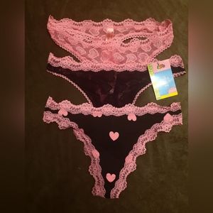 Set of 3 Pink & Black thongs sz 5 nwt